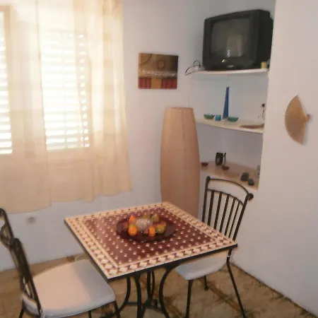 By The Sea Zrnovska Banja, Korcula - 11510 Διαμέρισμα